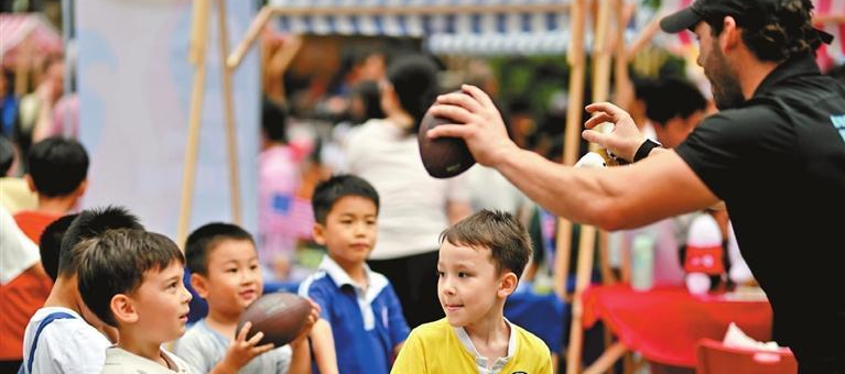 Feira cultural dos EUA transforma Shekou em um banquete gastronômico