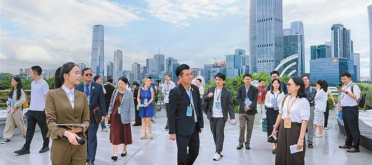 Jovens líderes exploram a cooperação verde em encontro realizado em Shenzhen