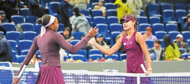 A jovem tenista de Shenzhen Sun Xinran brilha na estreia no China Open